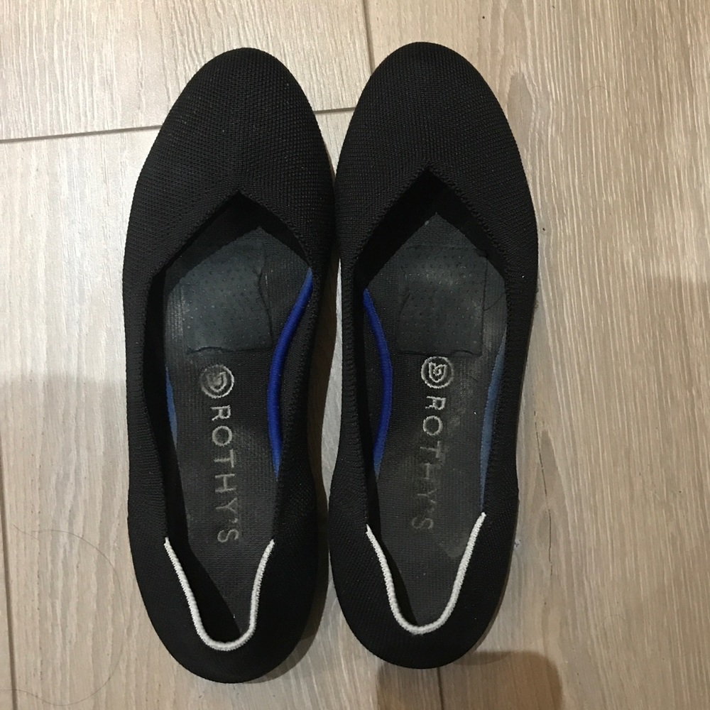 Authentic Rothy’s - Black - round toes